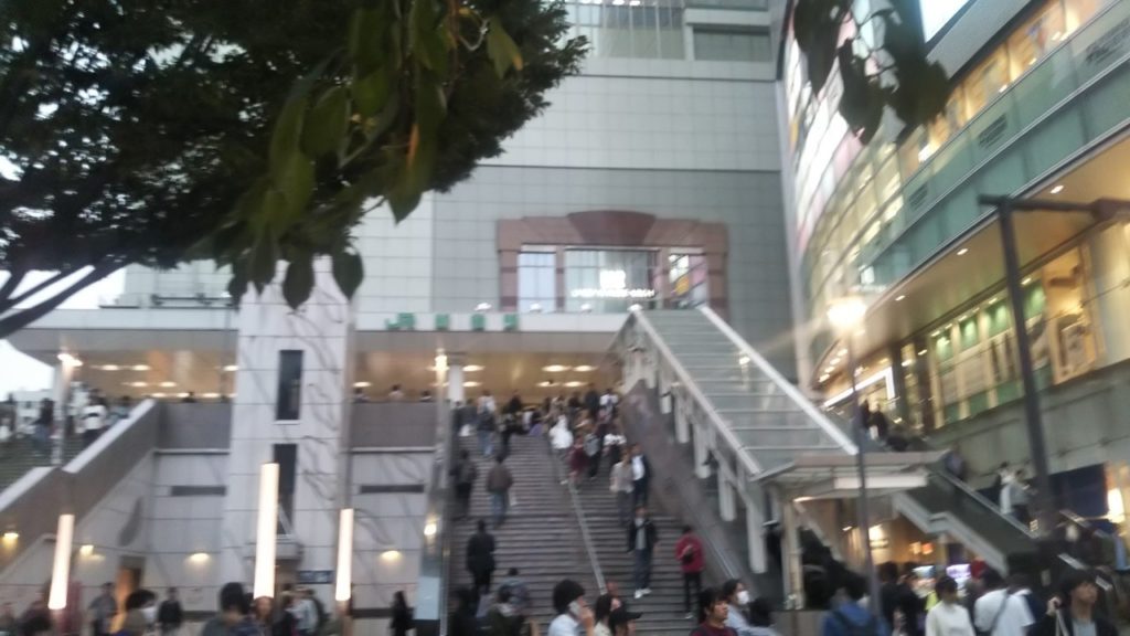 JR新宿駅東南口