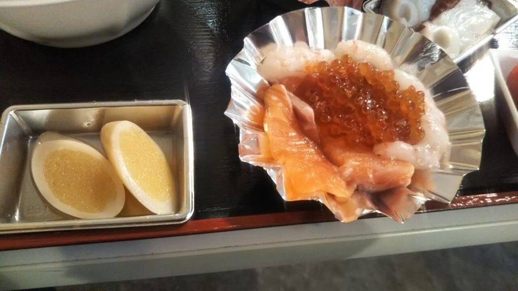 青森
のっけ丼