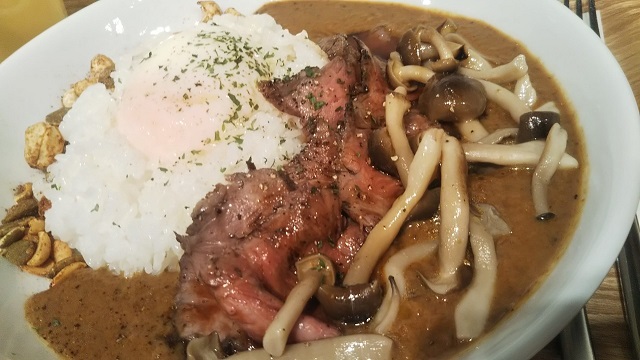 神保町シアター
ミカフェート
小学館
