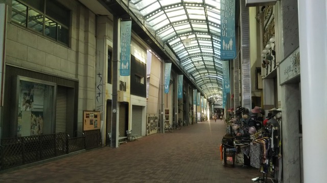 徳島の東新町商店街