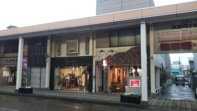 上越市高田の商店街