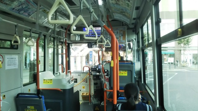 埼玉県警察運転免許センター行きバス