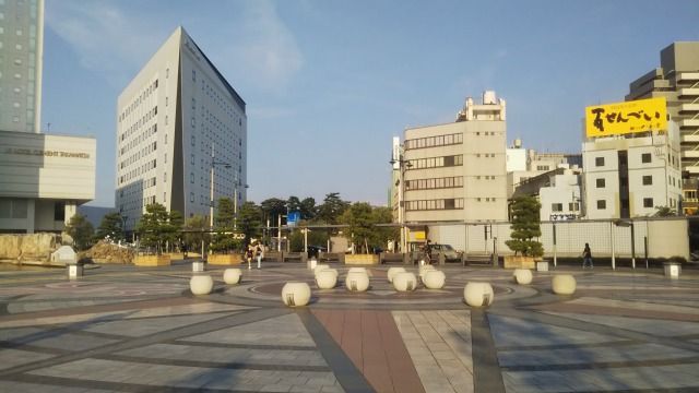 高松駅前