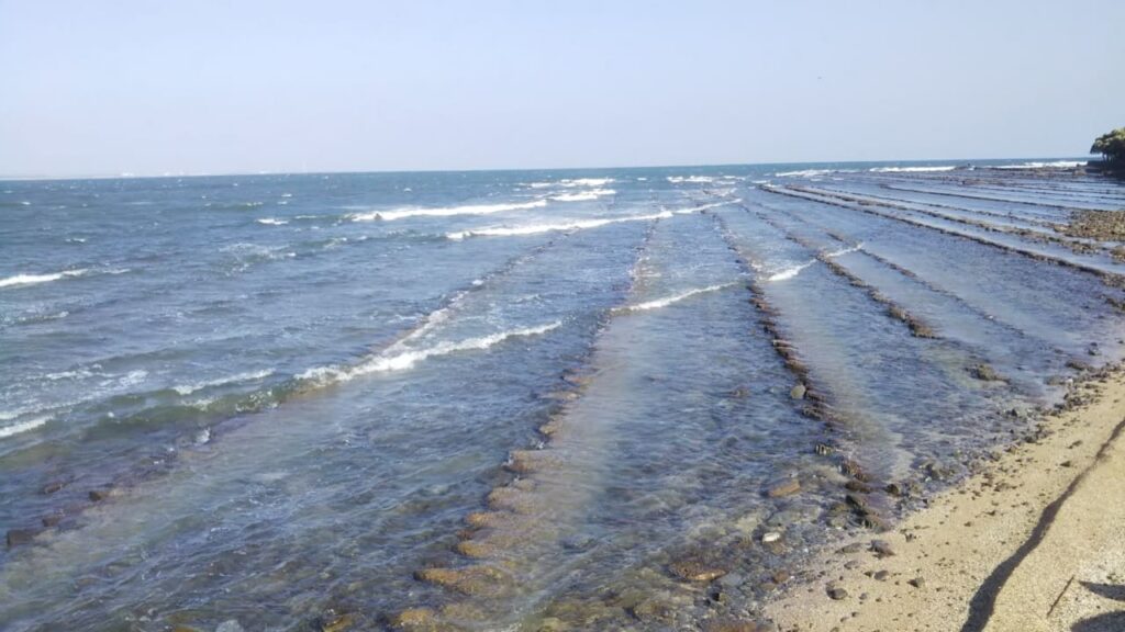 鬼の洗濯岩