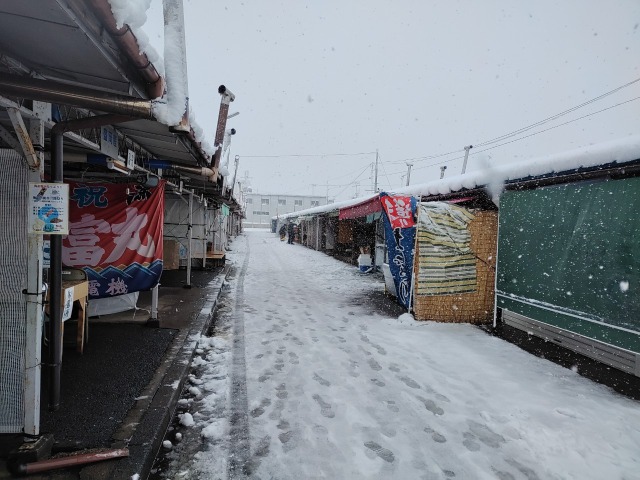 雪の盛岡神子田朝市