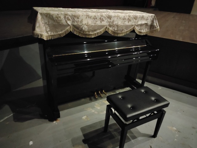 豊岡劇場のピアノ