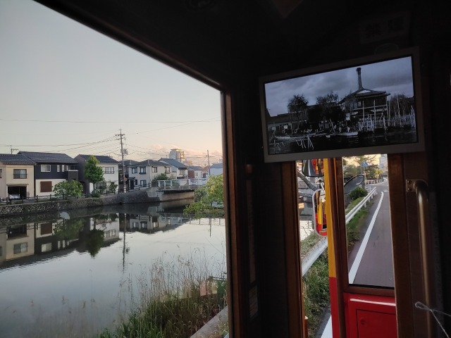 ぐるっと松江レイクラインのバス車内