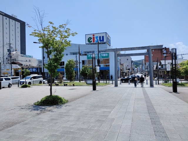 JR伊勢市駅前