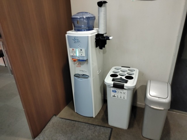 静岡シネ・ギャラリーの給水器
