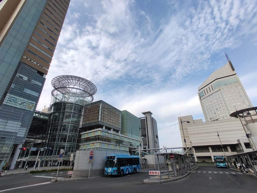 JR高松駅駅前
