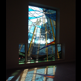 セブンスデーアドベンチスト函館キリスト教会のステンドグラス