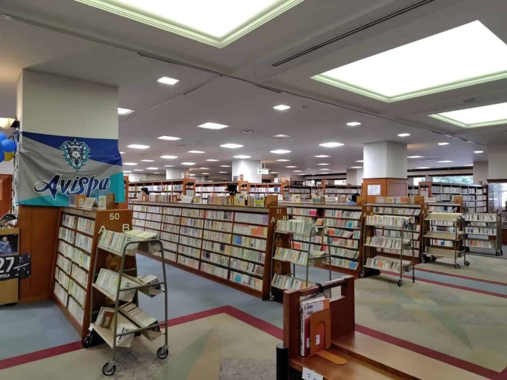 福岡市総合図書館